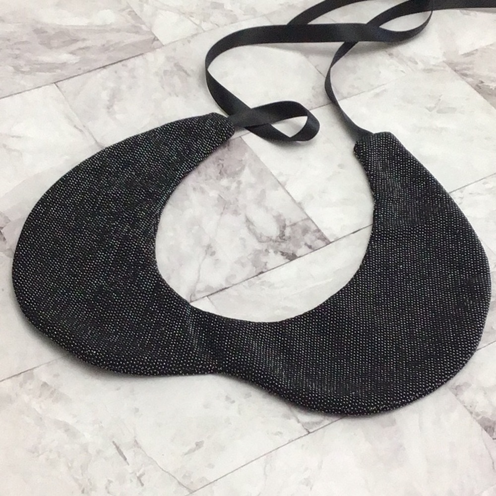 Peter Pan Detachable Collar.